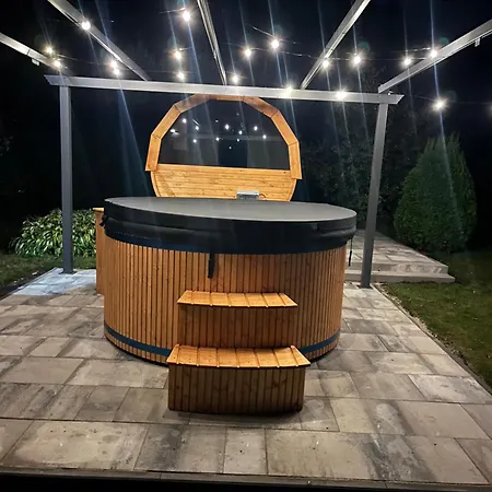 Lawendowa Przystan - Dom Nad Rzeka - Brenna, 10 Osob, Sauna, Balia Z Jacuzzi, Ogrod, Plac Zabaw 펜션